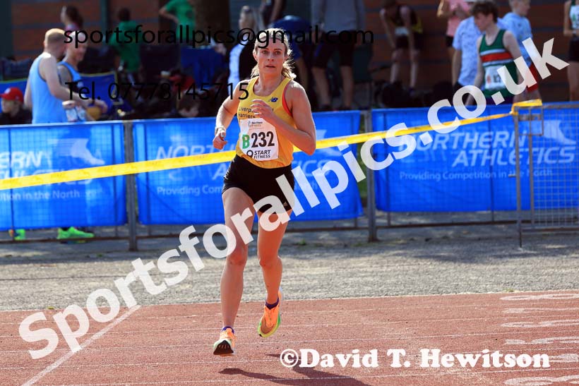 Womens 4 Stage Relay, 2024 Northern Mens 6 and Womens 4 and Youngsters Relays, Stanley Park, Blackpool.  Photo: David T. Hewitson/Sports for All Pics